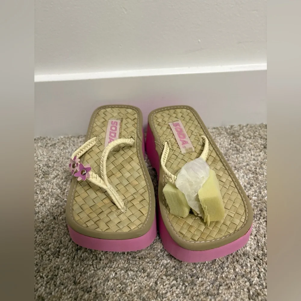 New Soda Platform Sandals – Pink & Brown – Multiple Sizes - Picture 6 of 7